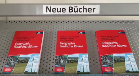 Zum Artikel "Neues Lehrbuch zur Geographie ländlicher Räume"